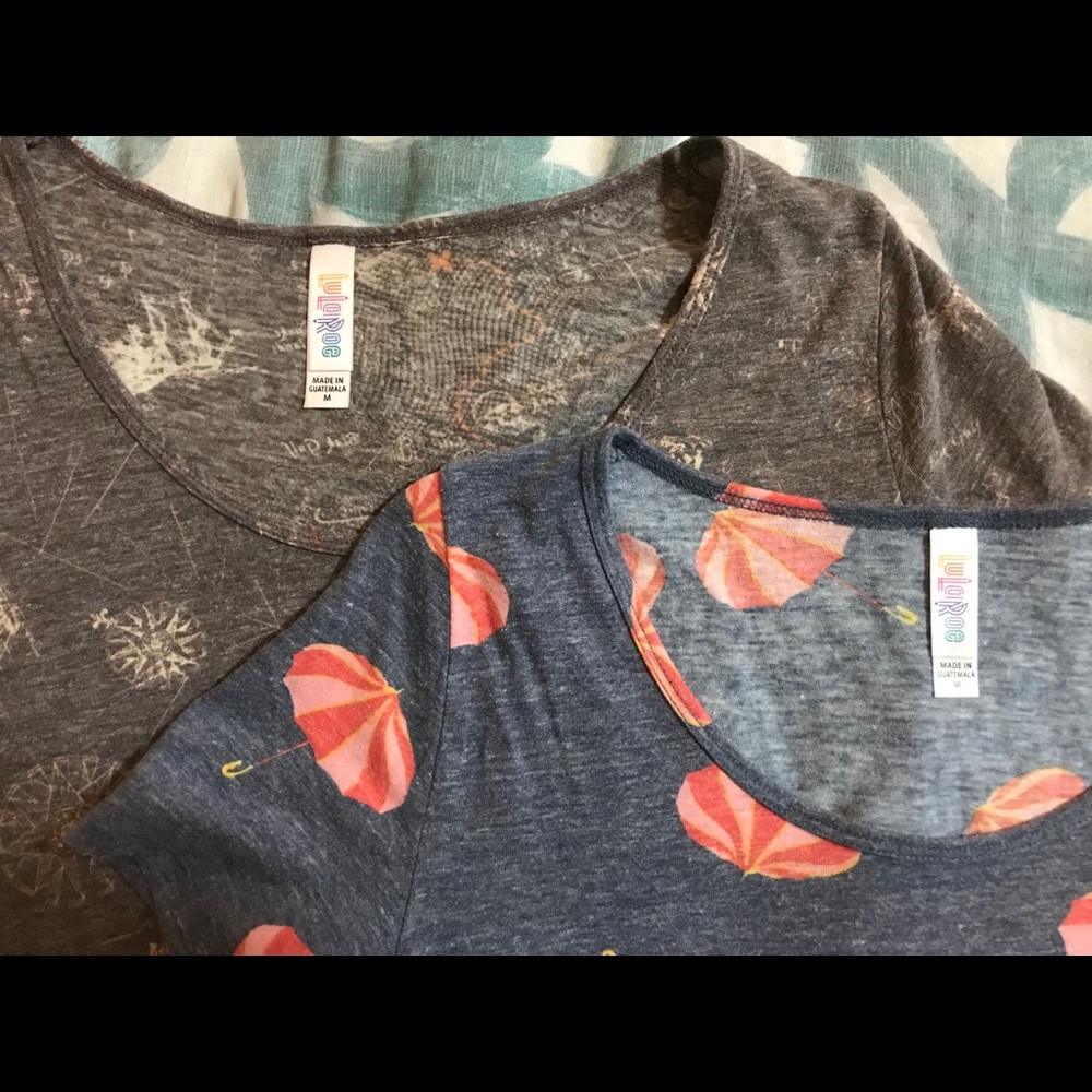 2 LuLaRoe classic Ts